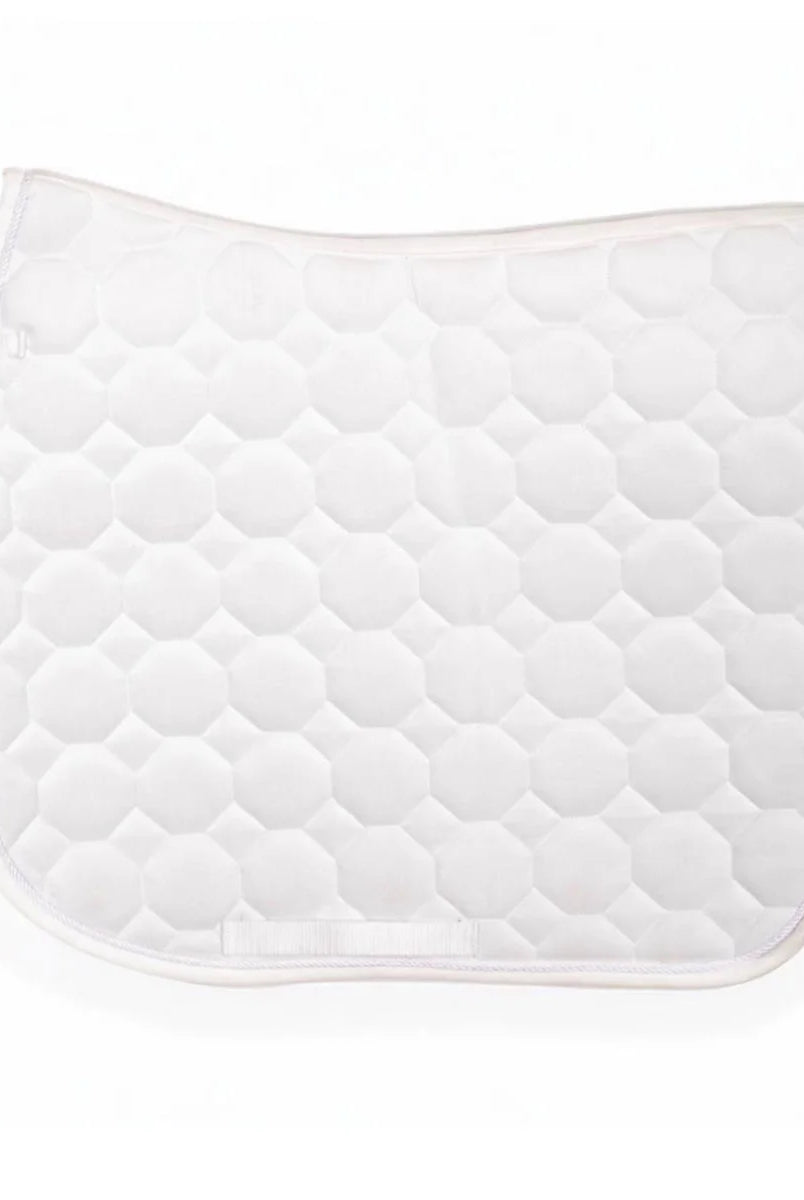 CAMEO Suede Dressage Saddlecloth in White showcasing a straight-cut square profile, anatomical swan-neck high wither clearance, hexagonal honeycomb quilting, and tonal rope piping engineered with breathable foam for shock absorption, moisture-wicking comfort, and dressage competition elegance.
