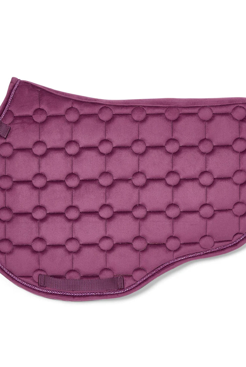 CAMEO Suede GP & Jump Saddlecloth in Deep Purple showcasing the forward-cut silhouette, swan-neck high wither clearance, geometric circle-quilt design, and rope piping engineered for shock absorption, moisture-wicking comfort, and jump saddle stability.